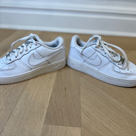 Nike Air Force 1LE - Big  Kids shoes - 5 Y - - Picture 9 of 11